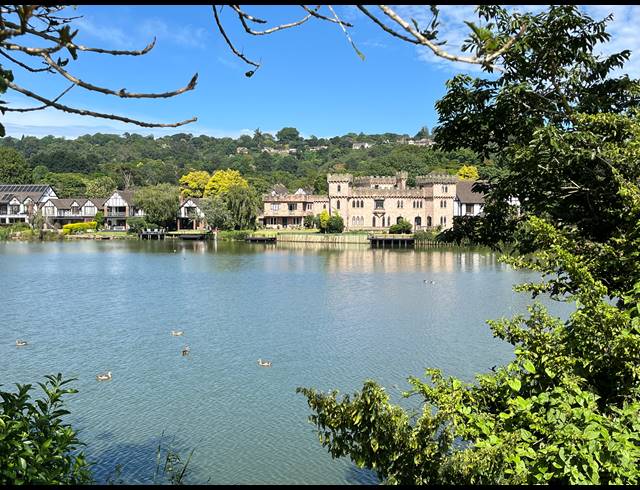 1 BEDROOM APARTMENT RENTED IN CAMELOT GOLF CLUB AND ESTATE